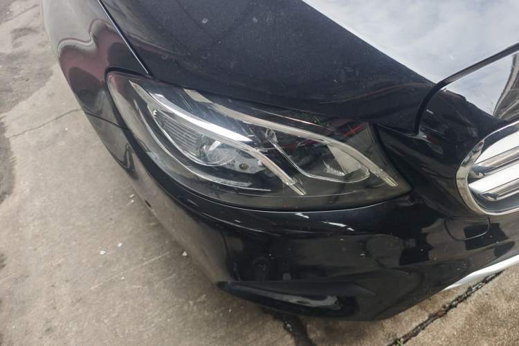 Used Mercedes-Benz E-Class 2019 Restyled E 300 L Luxury Edition Right Front Headlight