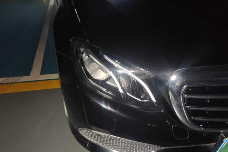 Used Mercedes-Benz E-Class 2019 Restyled E 300 L Luxury Edition Right Front Headlight