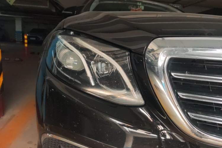 Used Mercedes-Benz E-Class 2019 E 300 L Stylish Model Right Front Headlight
