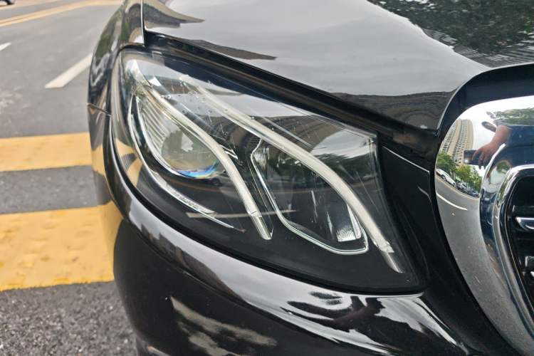 Used Mercedes-Benz E-Class 2019 E 260 L Right Front Headlight