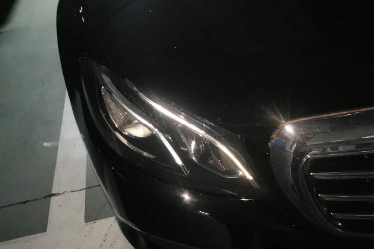 Used Mercedes-Benz E-Class 2019 E 300 L Luxury Model Right Front Headlight