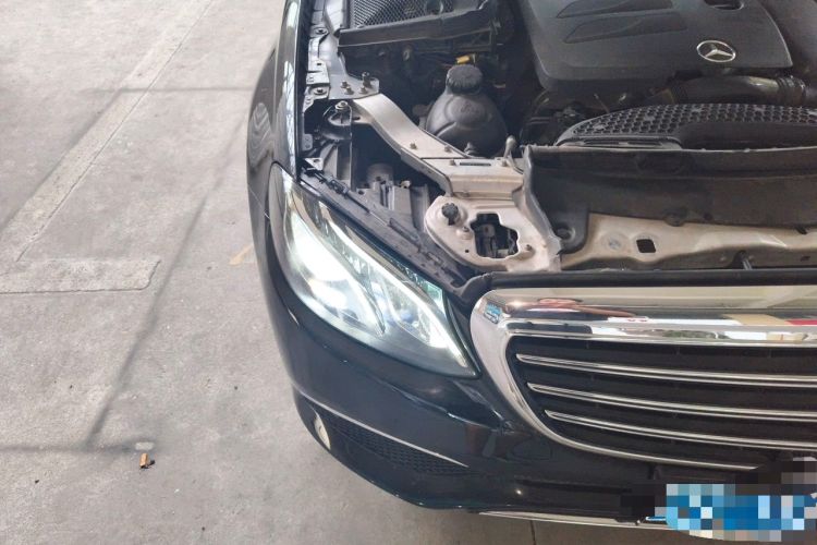 Used Mercedes-Benz E-Class 2019 Facelifted E 300 L Stylish Version Right Front Headlight