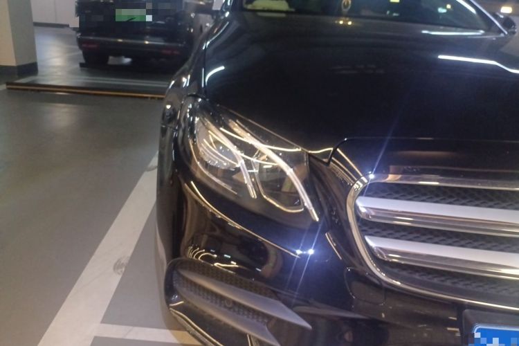 Used Mercedes-Benz E-Class 2019 Restyled E 300 L Sport Luxury Edition Right Front Headlight