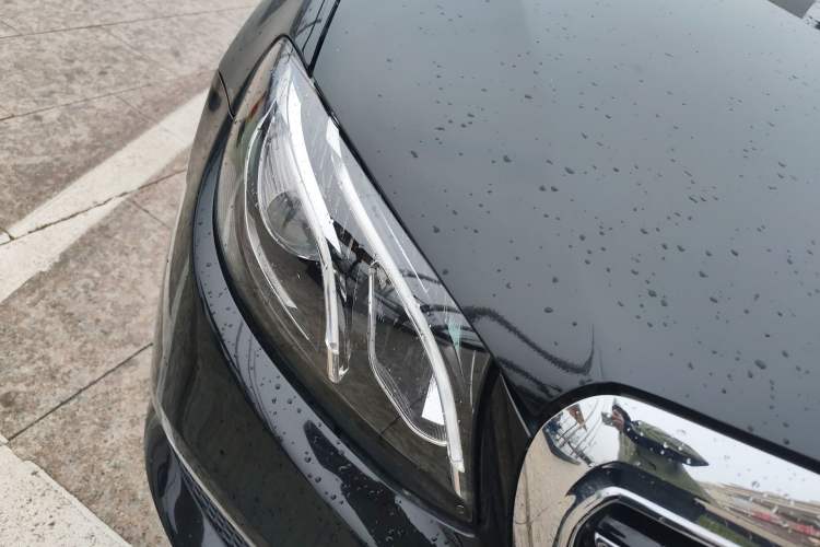 Used Mercedes-Benz E-Class 2019 Restyled E 300 L Luxury Edition Right Front Headlight