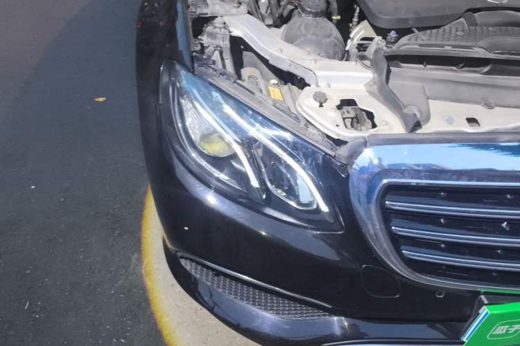 Used Mercedes-Benz E-Class 2019 Restyled E 300 L Luxury Edition Right Front Headlight