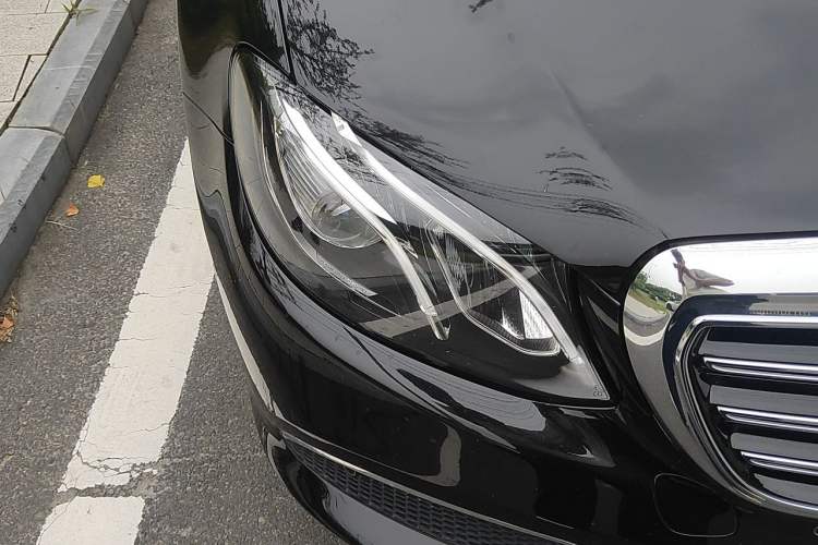 Used Mercedes-Benz E-Class 2019 E 200 L Right Front Headlight