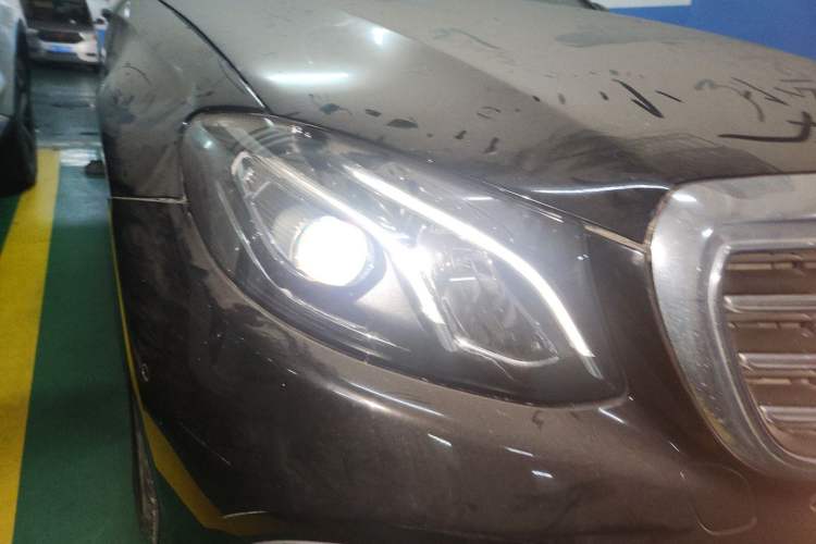 Used Mercedes-Benz E-Class 2019 E 260 L Right Front Headlight