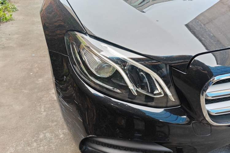 Used Mercedes-Benz E-Class 2019 E 300 L Sport Luxury Edition Right Front Headlight