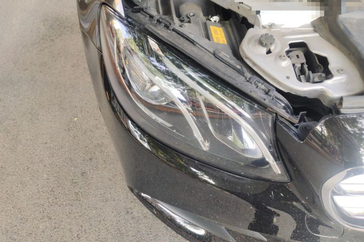 Used Mercedes-Benz E-Class 2019 E 300 L Sporty and Stylish Model Right Front Headlight