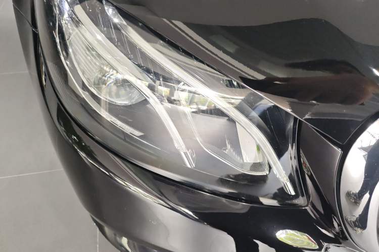Used Mercedes-Benz E-Class 2019 E 260 L Right Front Headlight