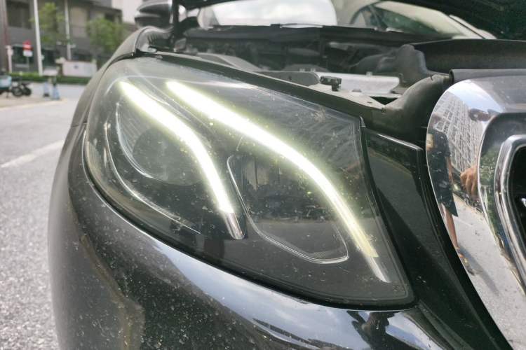 Used Mercedes-Benz E-Class 2019 E 300 L Luxury Model Right Front Headlight