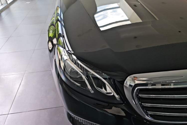 Used Mercedes-Benz E-Class 2019 Restyled E 300 L Luxury Edition Right Front Headlight
