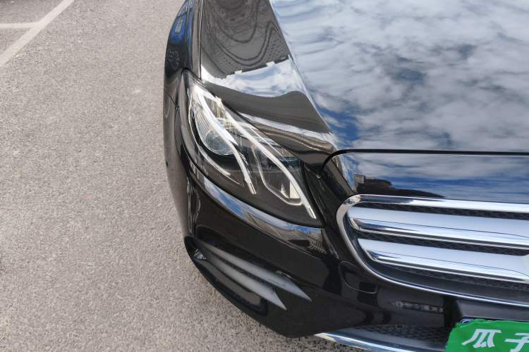 Used Mercedes-Benz E-Class 2019 E 300 L Sporty and Stylish Model Right Front Headlight