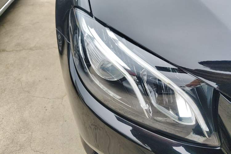 Used Mercedes-Benz E-Class 2019 E 200 L Right Front Headlight