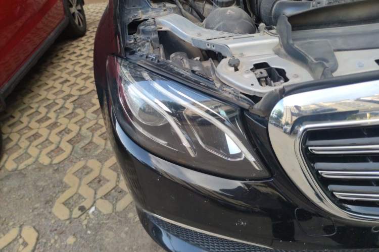 Used Mercedes-Benz E-Class 2019 E 300 L Luxury Model Right Front Headlight