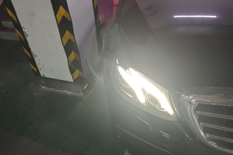 Used Mercedes-Benz E-Class 2019 Restyled E 300 L Luxury Edition Right Front Headlight