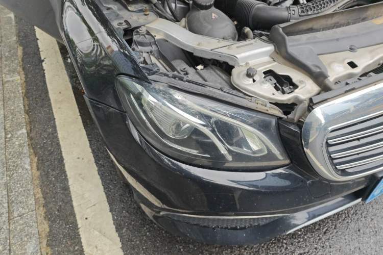 Used Mercedes-Benz E-Class 2019 E 300 L Luxury Model Right Front Headlight