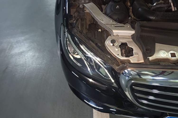 Used Mercedes-Benz E-Class 2019 E 200 L Right Front Headlight