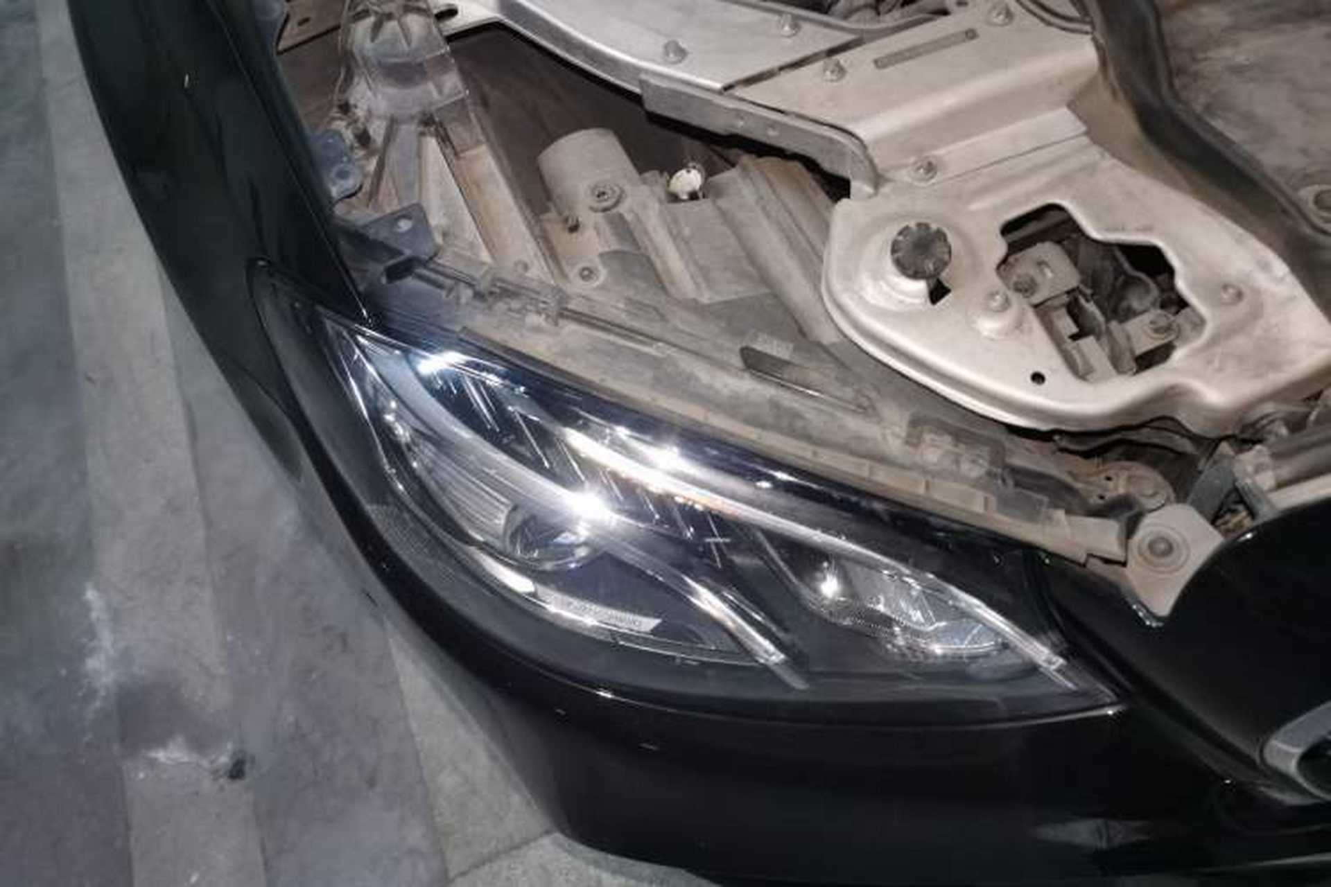 Used Mercedes-Benz E-Class 2019 Restyled E 300 L Sporty and Stylish Edition Right Front Headlight
