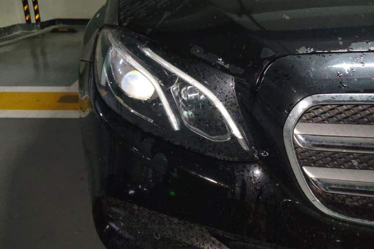Used Mercedes-Benz E-Class 2019 Restyled E 300 L Sport Luxury Edition Right Front Headlight