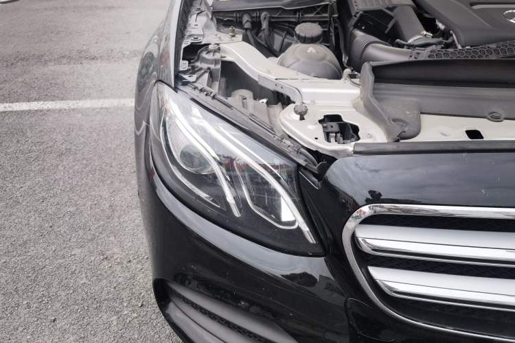 Used Mercedes-Benz E-Class 2019 E 200 L Sport Edition Right Front Headlight