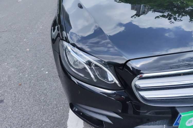 Used Mercedes-Benz E-Class 2019 Restyled E 300 L Sporty and Stylish Edition Right Front Headlight