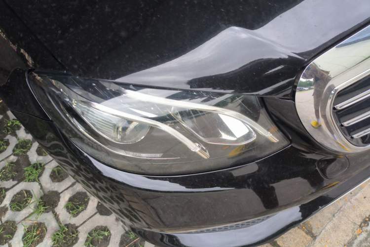 Used Mercedes-Benz E-Class 2019 Restyled E 300 L Luxury Edition Right Front Headlight