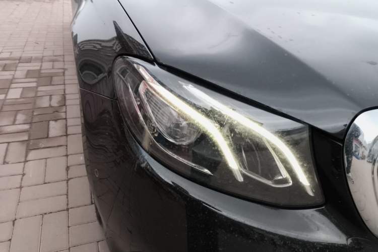 Used Mercedes-Benz E-Class 2019 E 300 L Luxury Model Right Front Headlight