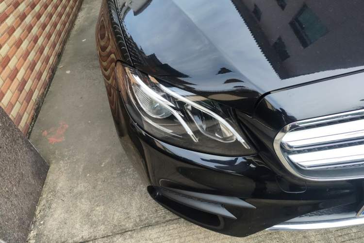 Used Mercedes-Benz E-Class 2019 E 260 L Sport Edition Right Front Headlight