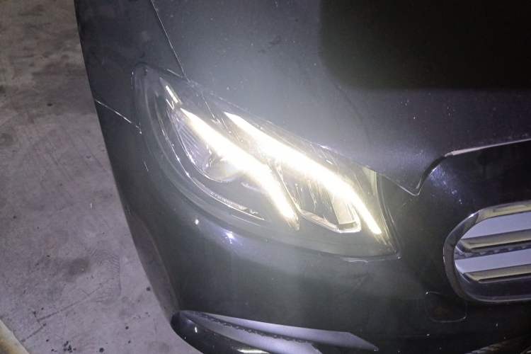 Used Mercedes-Benz E-Class 2019 Restyled E 300 L Sport Luxury Edition Right Front Headlight