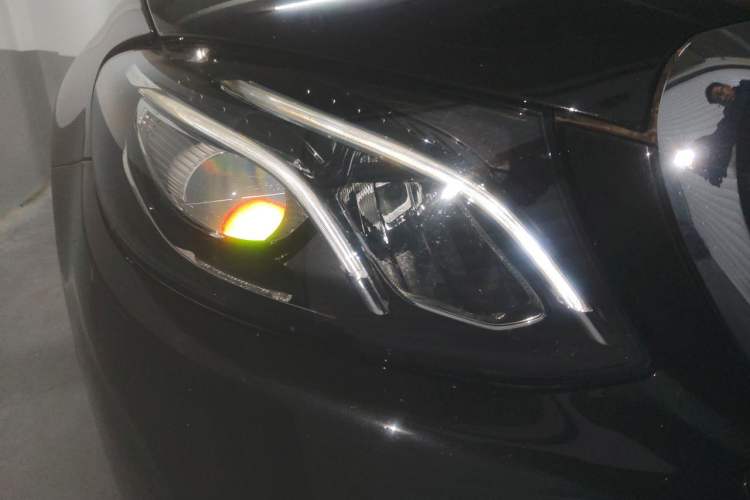 Used Mercedes-Benz E-Class 2019 E 200 L 4MATIC Right Front Headlight
