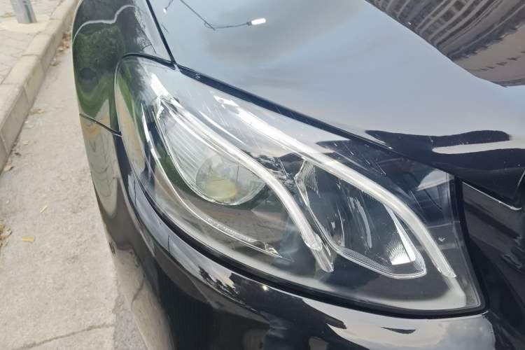 Used Mercedes-Benz E-Class 2019 E 300 L Sport Luxury Edition Right Front Headlight