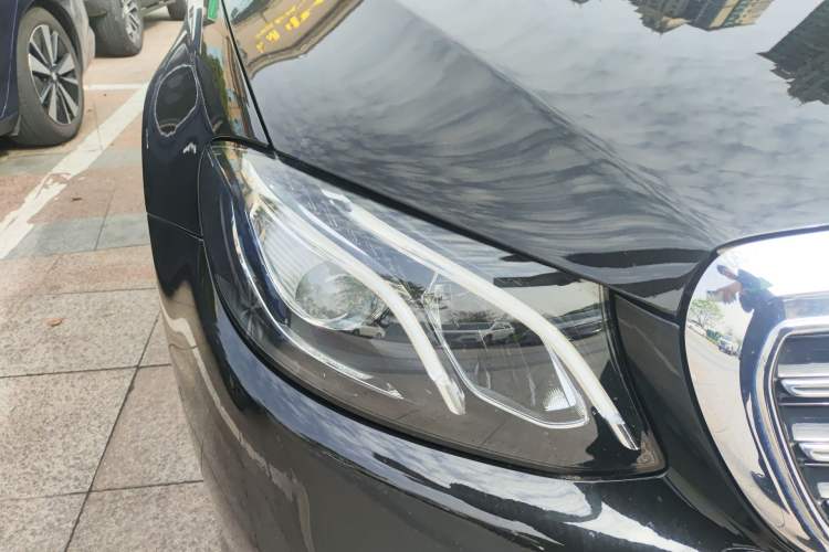 Used Mercedes-Benz E-Class 2019 E 300 L Luxury Model Right Front Headlight