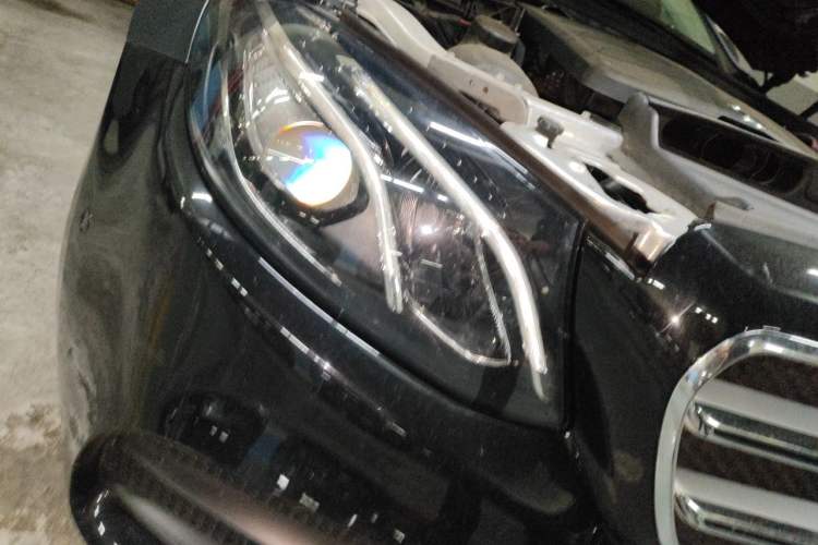 Used Mercedes-Benz E-Class 2019 E 260 L Sport Edition Right Front Headlight