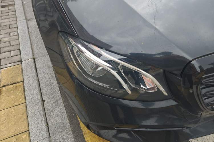 Used Mercedes-Benz E-Class 2019 Facelifted E 300 L Stylish Version Right Front Headlight