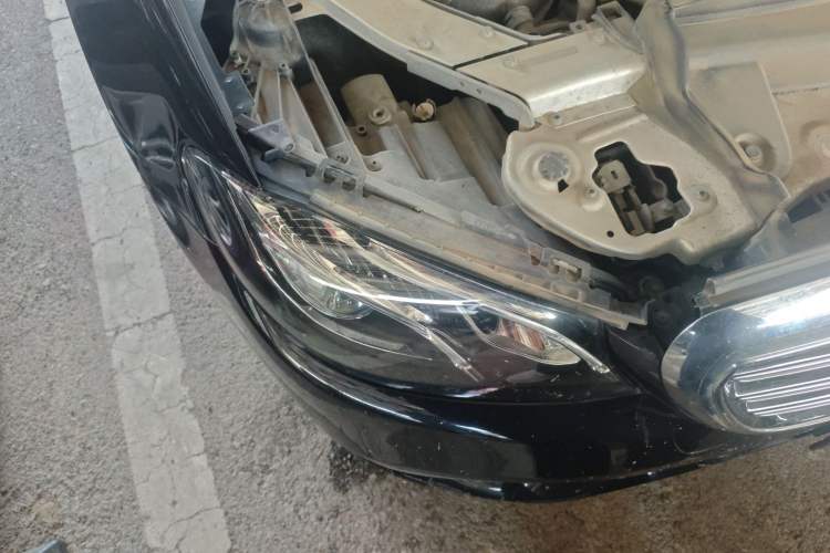 Used Mercedes-Benz E-Class 2019 E 200 L Right Front Headlight