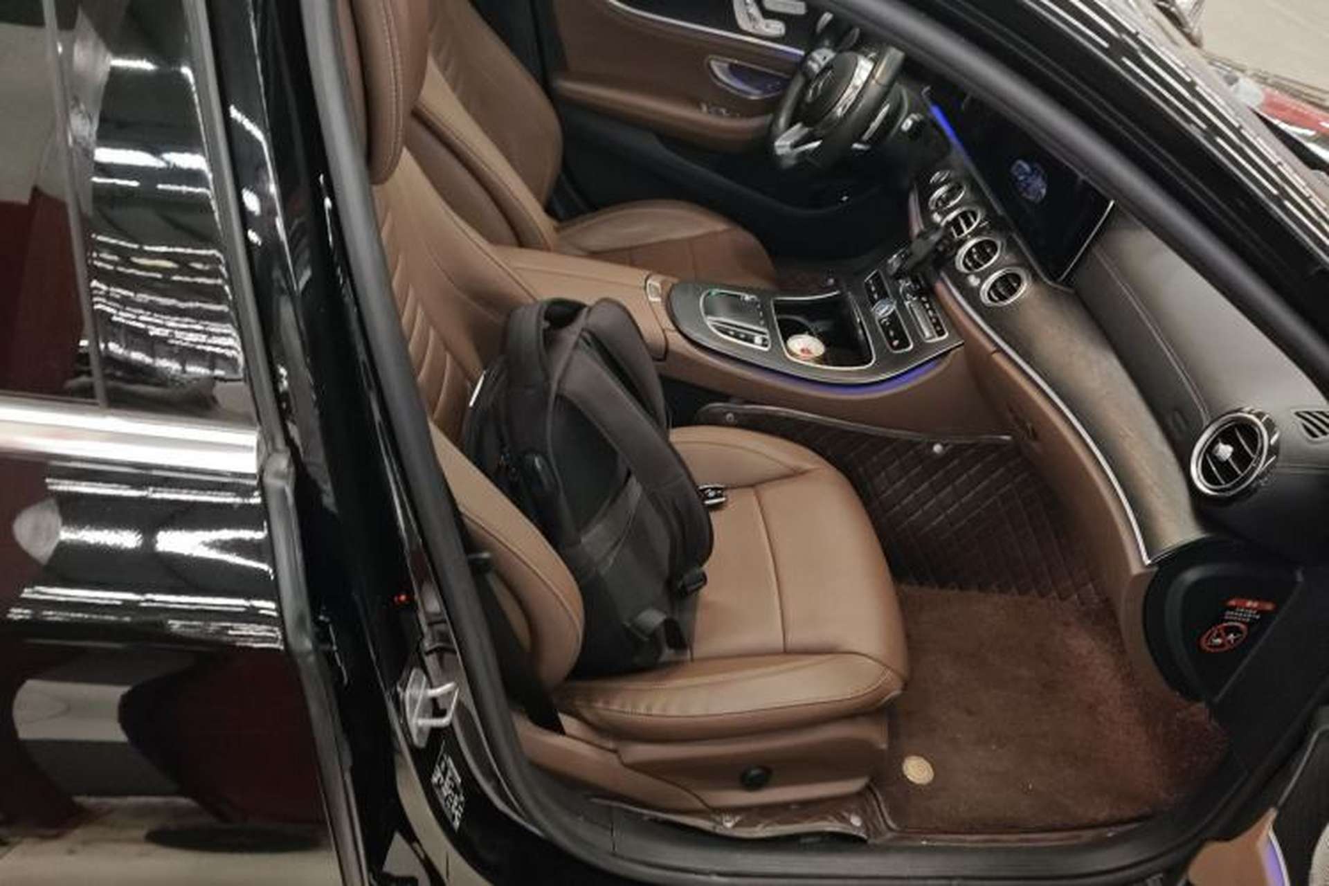 Used Mercedes-Benz E-Class 2019 E 300 L Sport Luxury Edition Right Front Seat