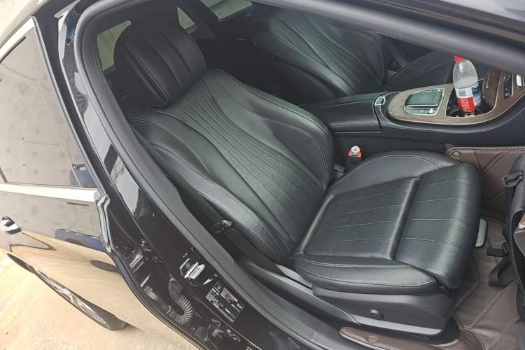Used Mercedes-Benz E-Class 2019 E 200 L Right Front Seat