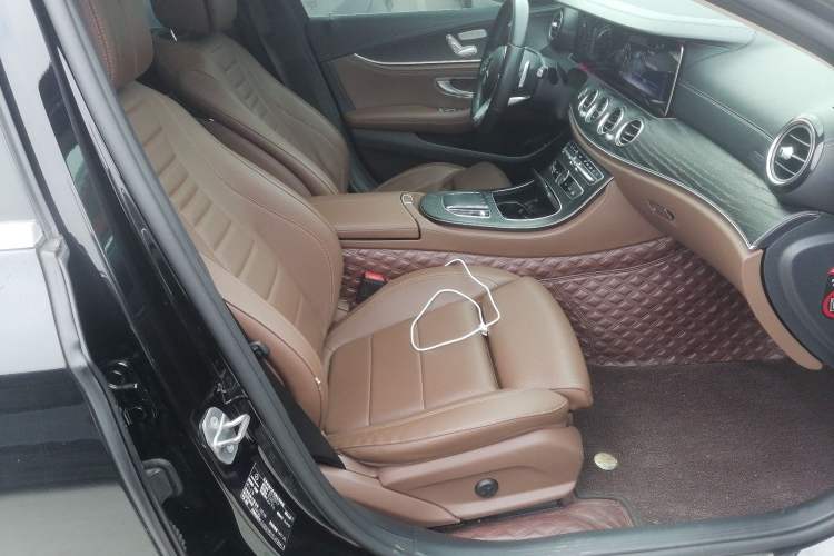 Used Mercedes-Benz E-Class 2019 E 260 L Sport Edition Right Front Seat