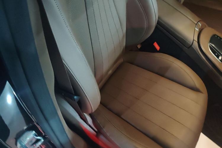Used Mercedes-Benz E-Class 2019 Facelifted E 300 L Stylish Version Right Front Seat