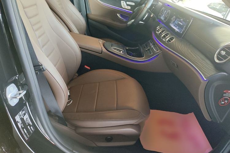 Used Mercedes-Benz E-Class 2019 Restyled E 300 L Sport Luxury Edition Right Front Seat