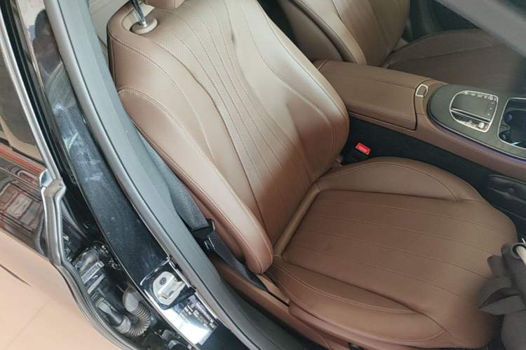 Used Mercedes-Benz E-Class 2019 E 260 Sport Edition Right Front Seat