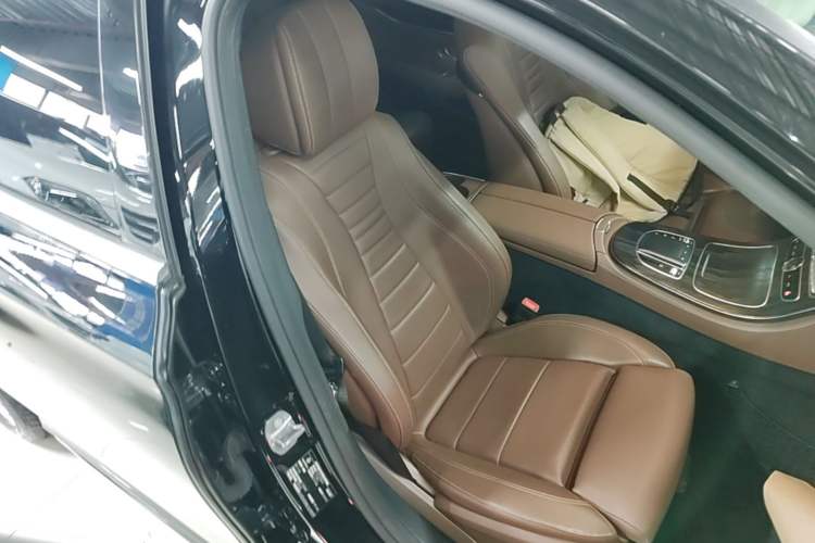 Used Mercedes-Benz E-Class 2019 E 200 L Sport Edition Right Front Seat
