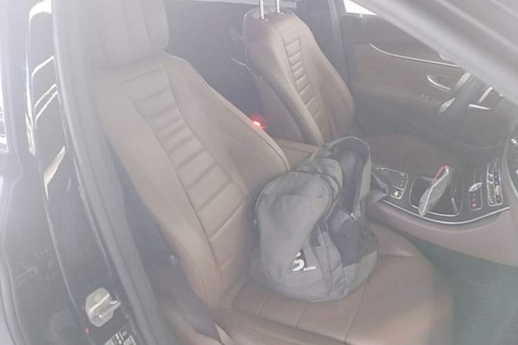 Used Mercedes-Benz E-Class 2019 Restyled E 300 L Sport Luxury Edition Right Front Seat