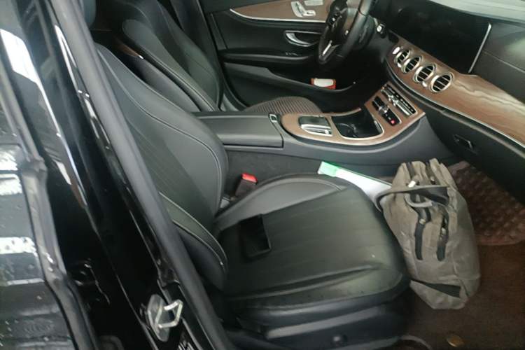 Used Mercedes-Benz E-Class 2019 Facelifted E 300 L Stylish Version Right Front Seat