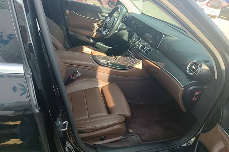 Used Mercedes-Benz E-Class 2019 E 260 L Sport 4MATIC Right Front Seat