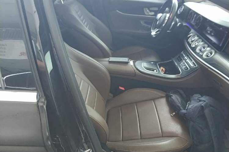 Used Mercedes-Benz E-Class 2019 E 300 L Sporty and Stylish Model Right Front Seat