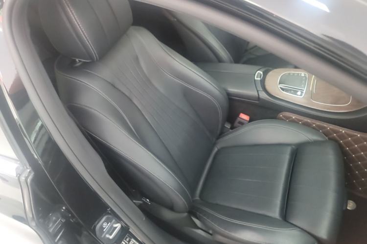 Used Mercedes-Benz E-Class 2019 E 260 L 4MATIC Right Front Seat