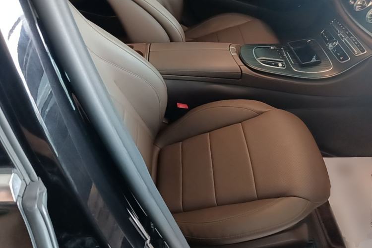 Used Mercedes-Benz E-Class 2019 E 300 L Sporty and Stylish Model Right Front Seat