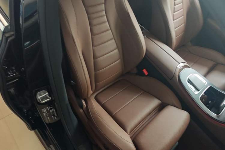 Used Mercedes-Benz E-Class 2019 E 260 L Sport Edition Right Front Seat